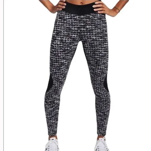 Nike pro Hyperwarm Brusted legging  XS - Picture 1 of 10